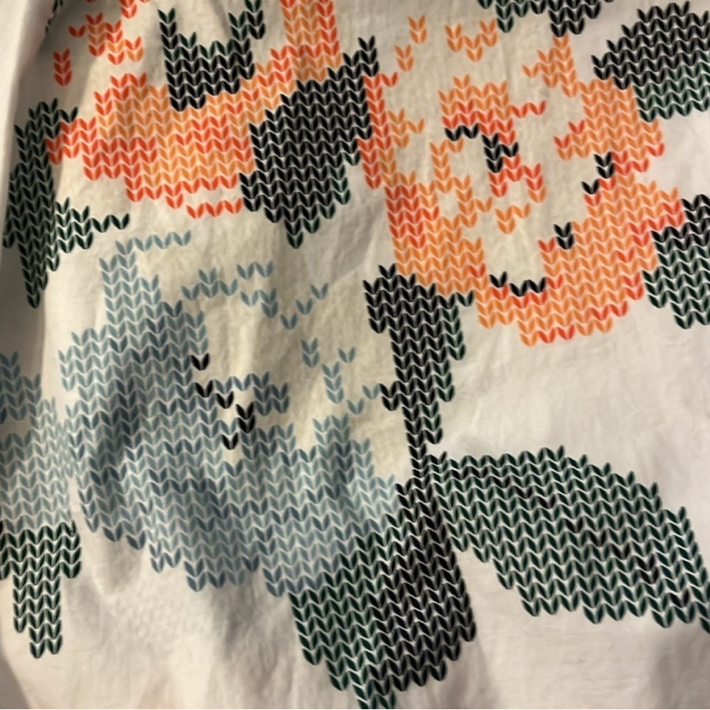 Armani Exchange Floral Sleeveless Blouse, Size XS. White, orange, blue and green - Picture 5 of 7